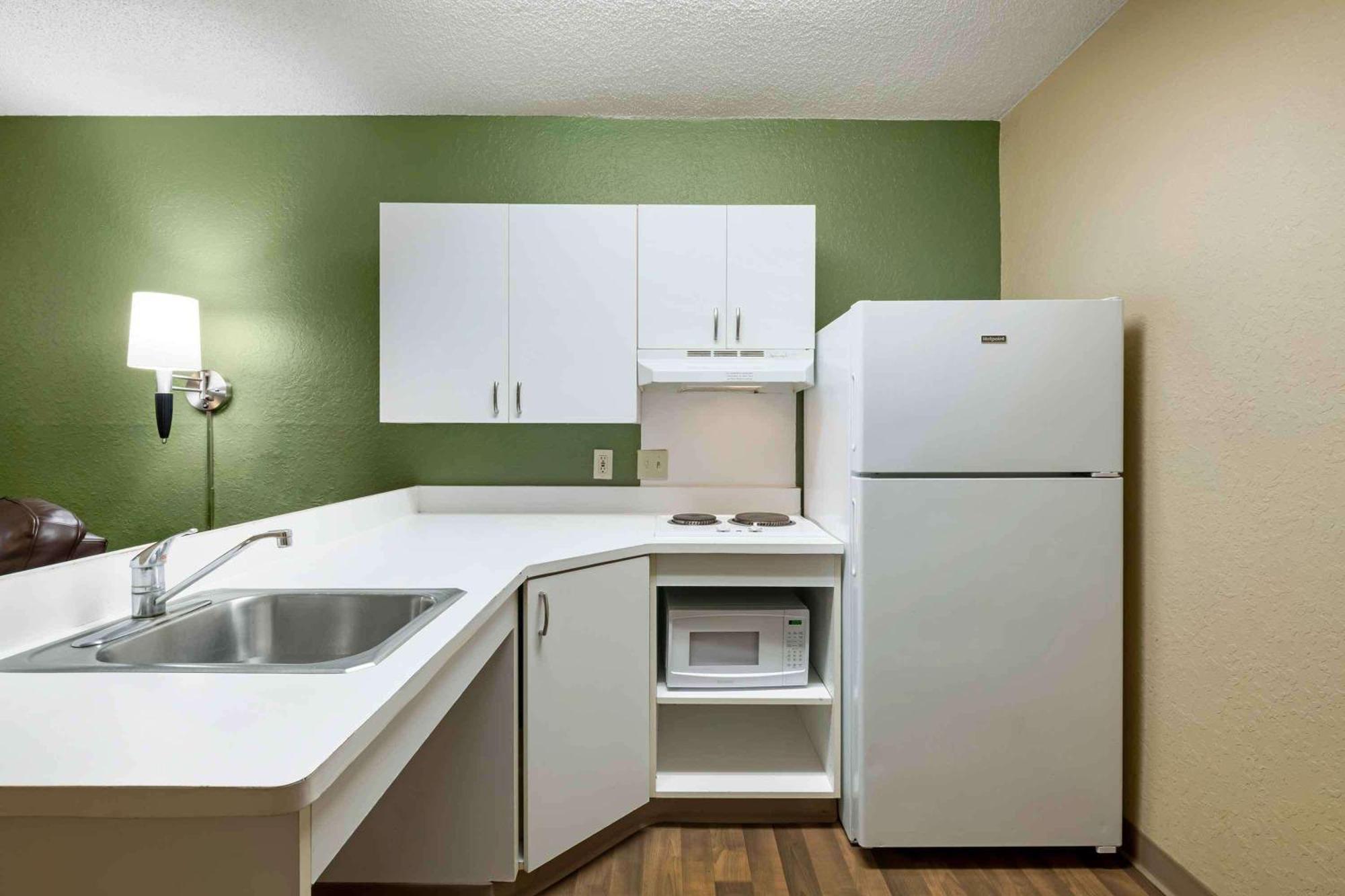 Extended Stay America Select Suites - Jacksonville - Lenoir Avenue East Экстерьер фото